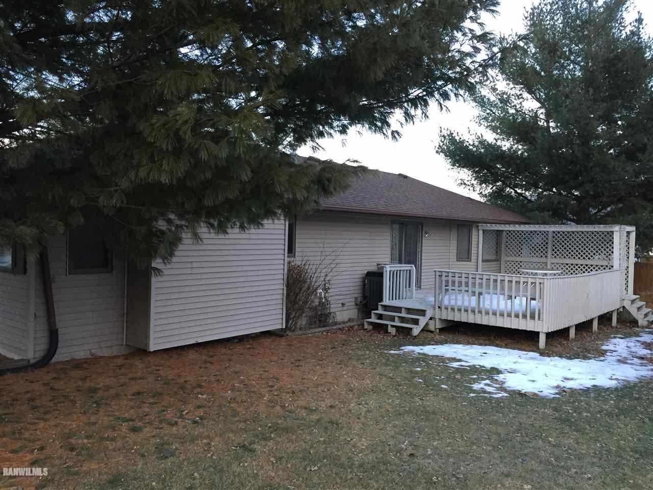 1925 Bedford Road Freeport, IL 61032 - Photo 16 of 16 Gallery Image 16