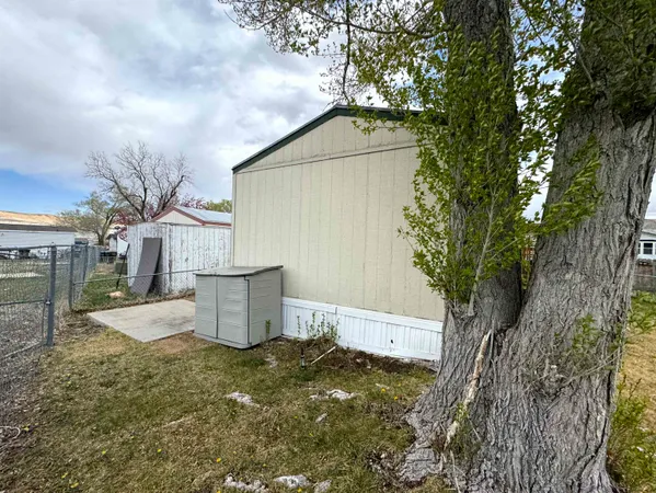 $43,000 | 905 Daniel Boone Drive, Green River, WY 82935