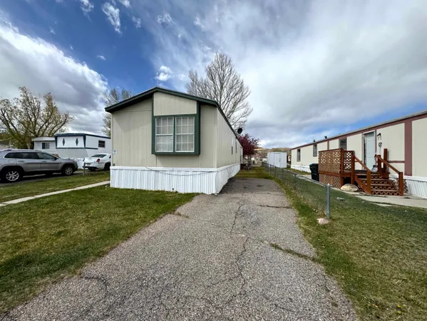 $43,000 | 905 Daniel Boone Drive, Green River, WY 82935