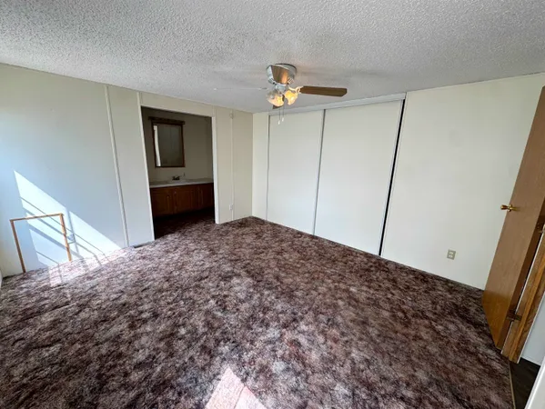 $43,000 | 905 Daniel Boone Drive, Green River, WY 82935