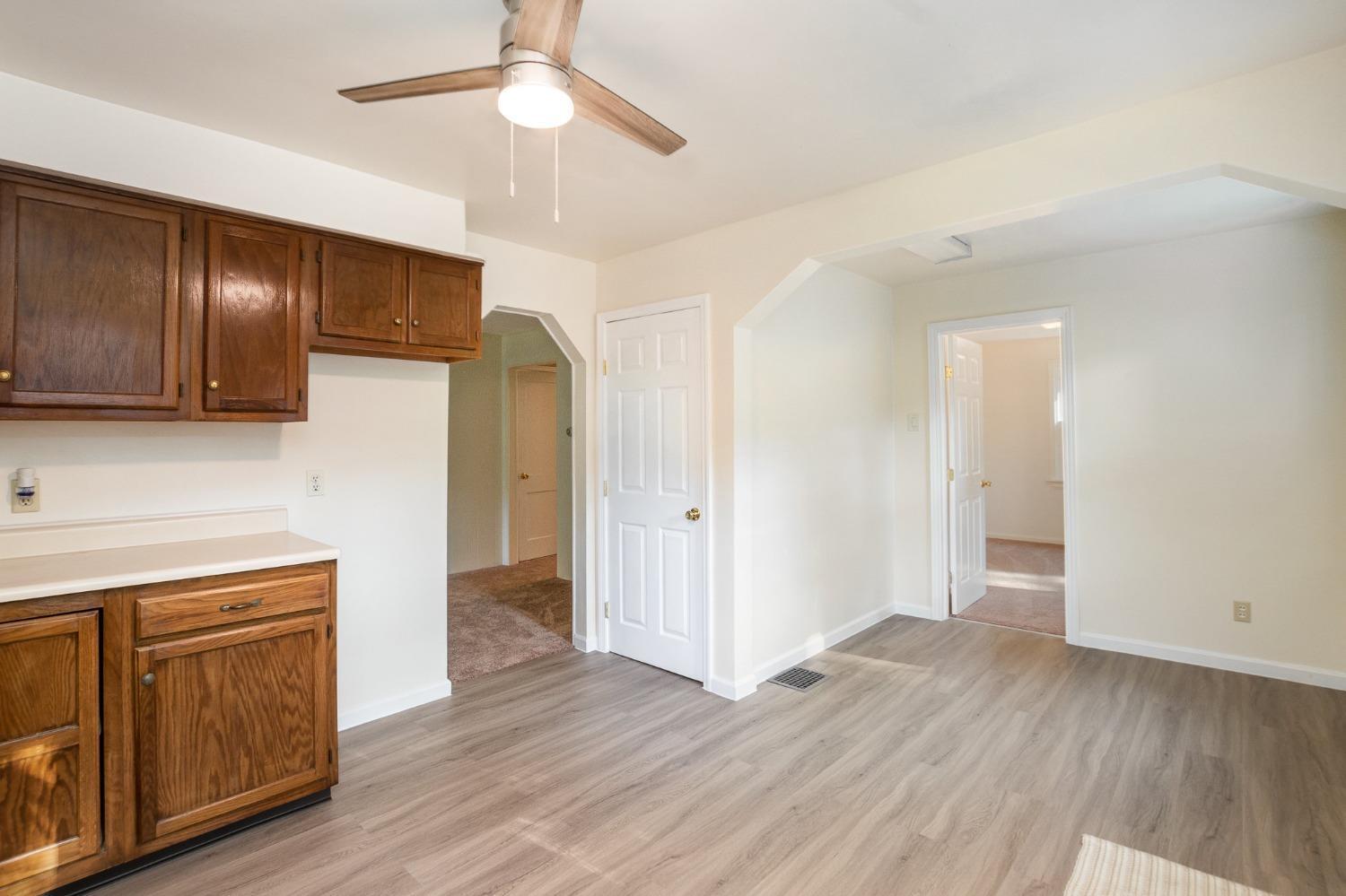 3807 Riehle Road Cincinnati, OH 45247 - Photo 10 of 26 Gallery Image 10