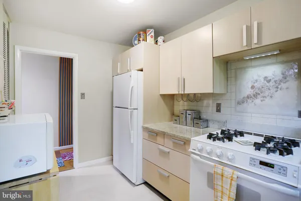 $325,000 | 10607 Montrose Avenue, Unit M3, Bethesda, MD 20814
