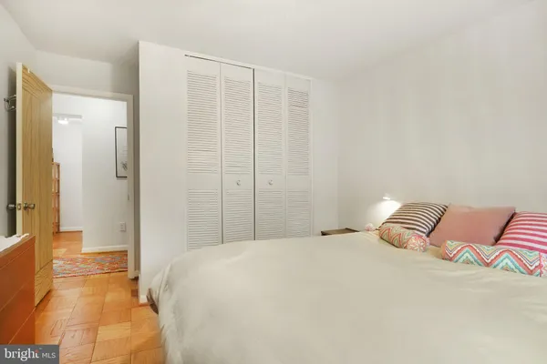 $325,000 | 10607 Montrose Avenue, Unit M3, Bethesda, MD 20814