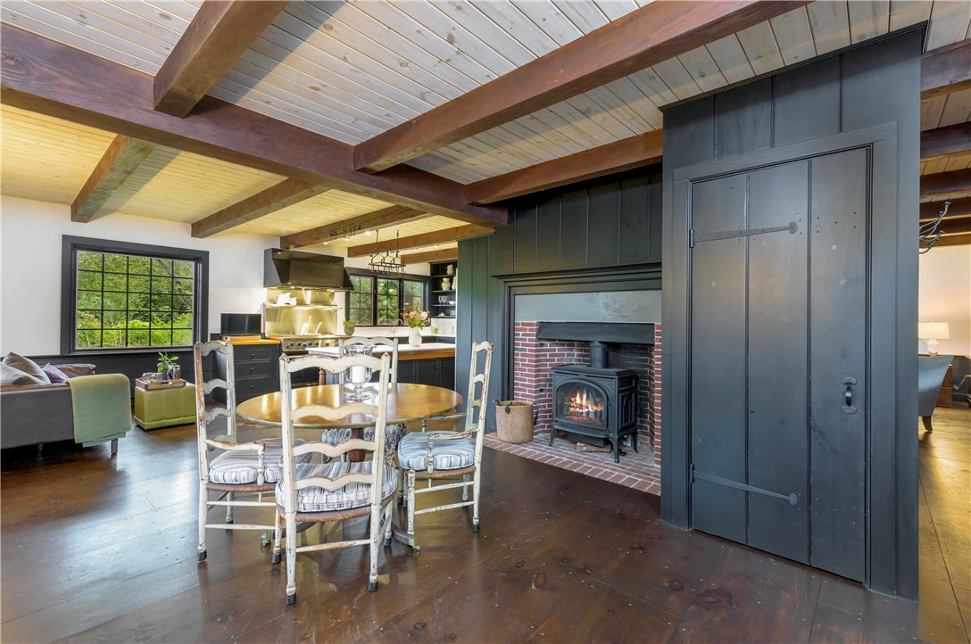 89 Old Main Road Little Compton, RI 02837 - Photo 11 of 34