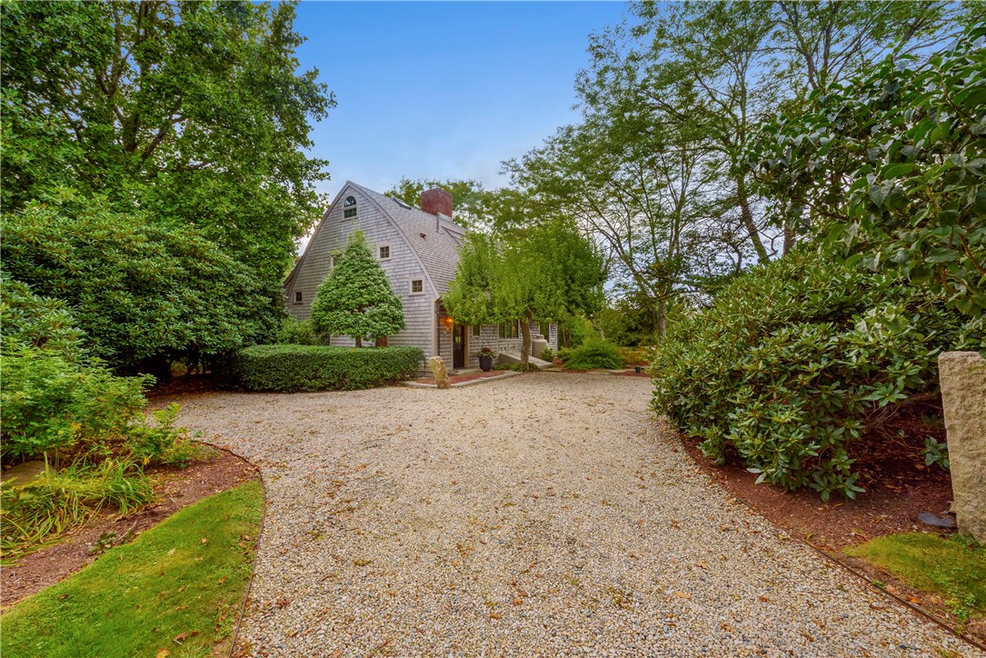 89 Old Main Road Little Compton, RI 02837 - Photo 5 of 34