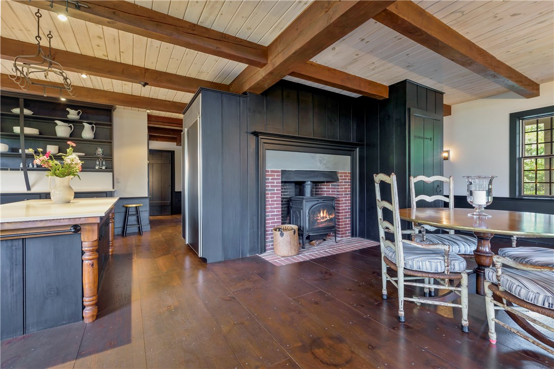 89 Old Main Road Little Compton, RI 02837 - Photo 9 of 34