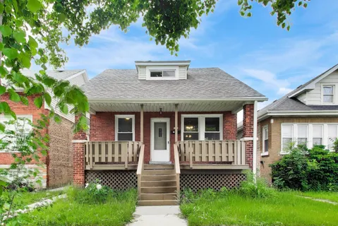 $345,000 | 2728 North Major Avenue, Chicago, IL 60639