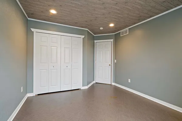 $289,900 | 11003 Oakgrove Circle, Unit B, Woodbury, MN 55129