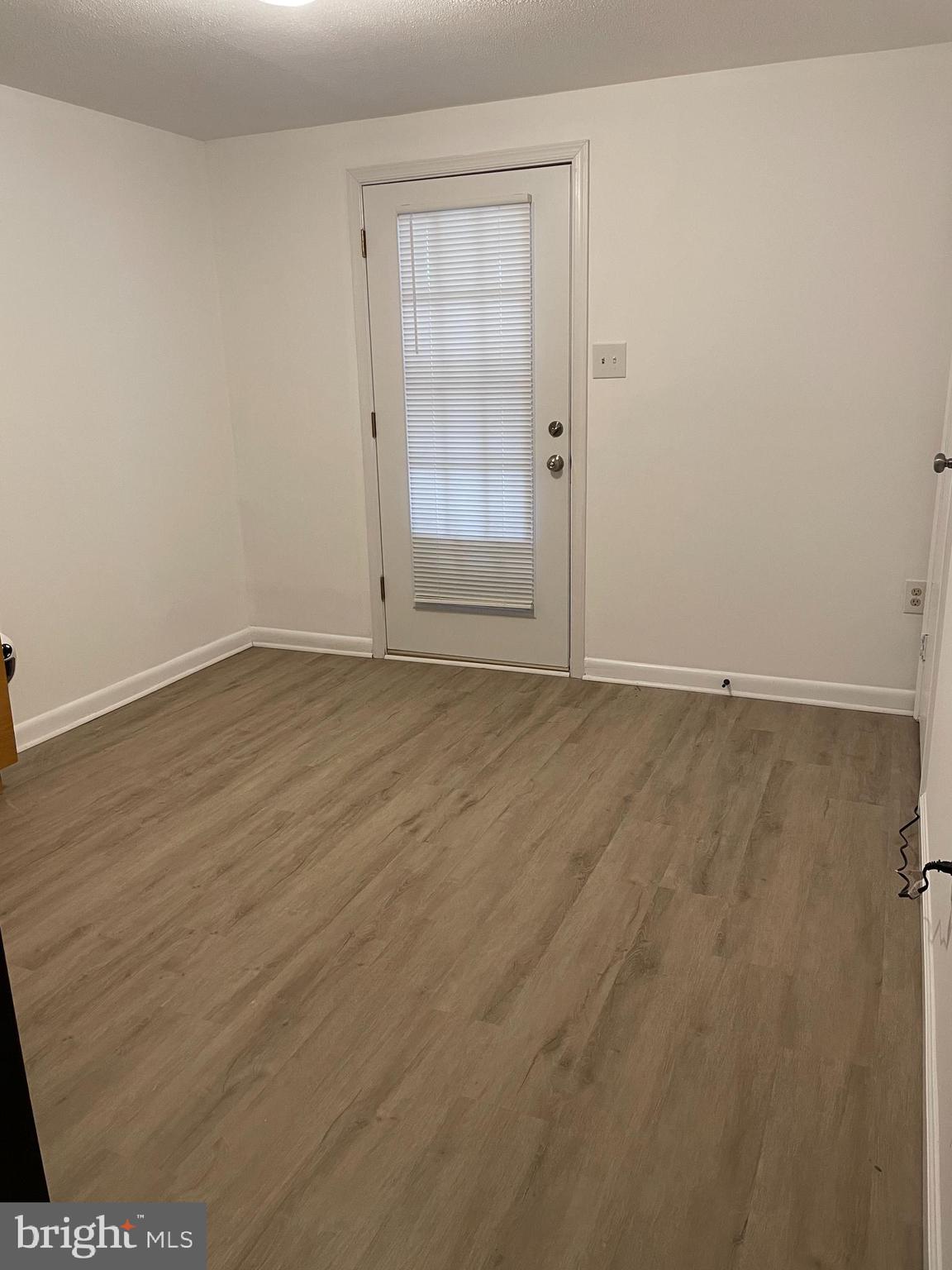 6522 Alexis Lane Springfield, VA 22152 - Photo 2 of 9