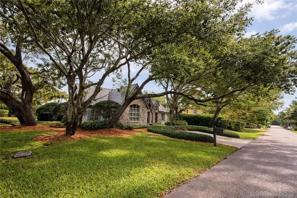 $1,475,000 | 10 Pineapple Lane, Stuart, FL 34996