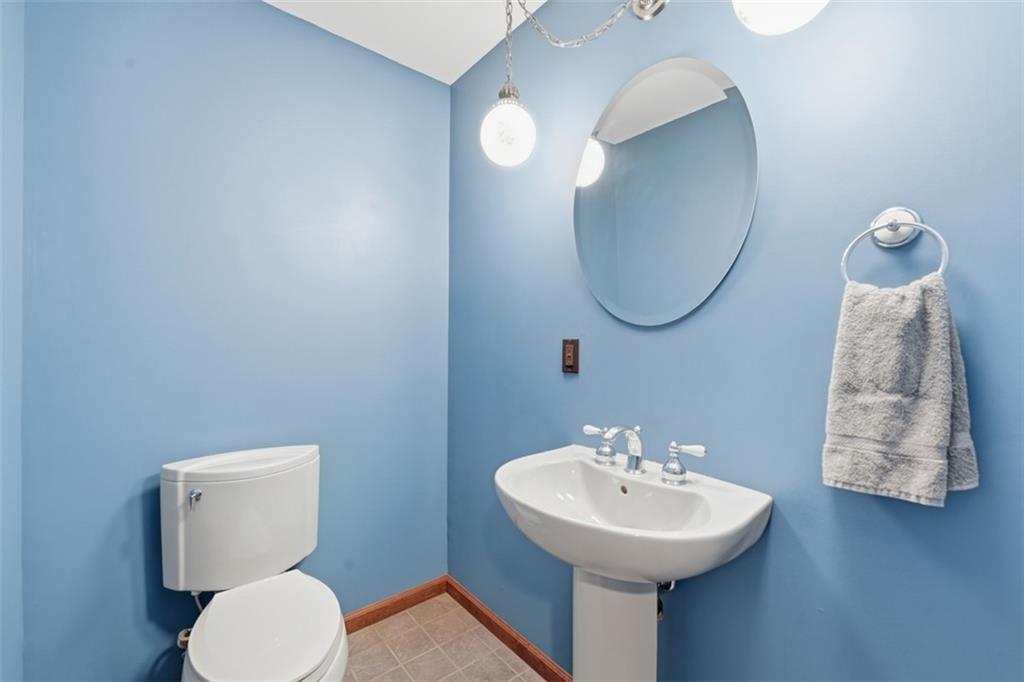 137 Spring Valley Road Valencia, PA 16059 - Photo 29 of 48