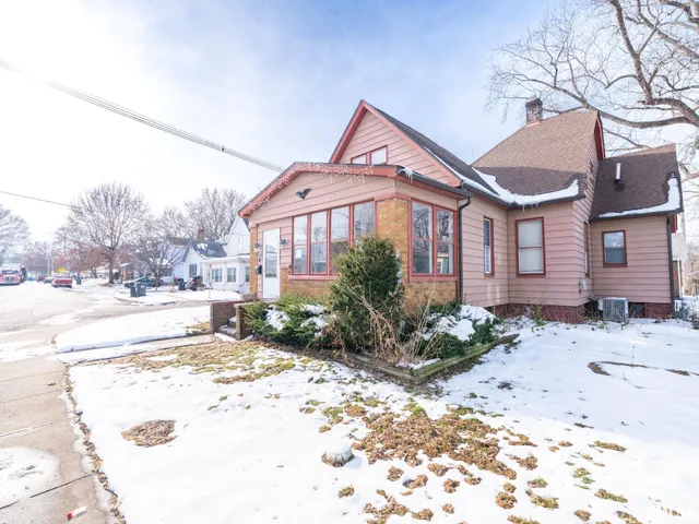 $114,900 | 615 Summer Street, Pekin, IL 61554