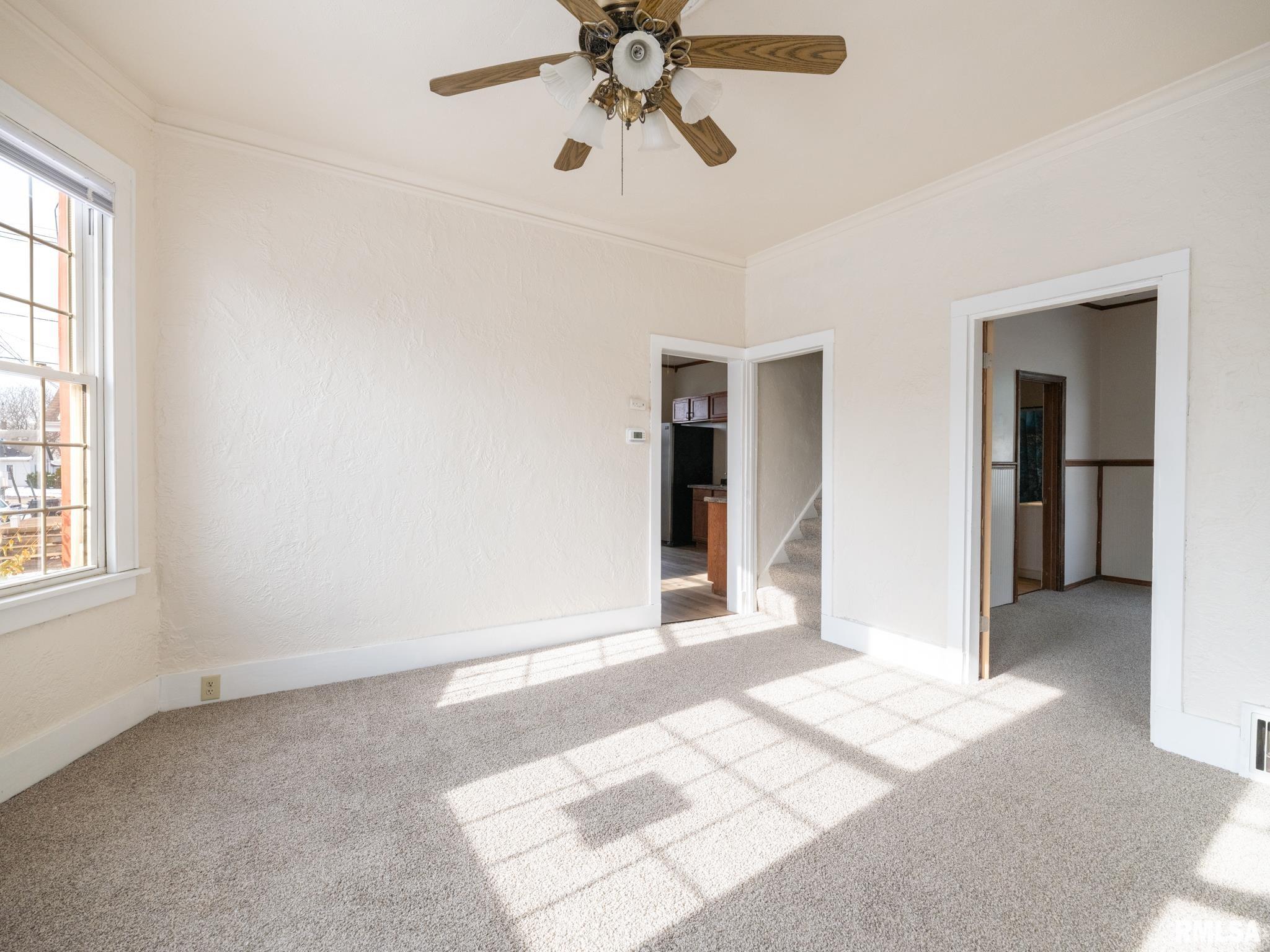 615 Summer Street Pekin, IL 61554 - Photo 12 of 60