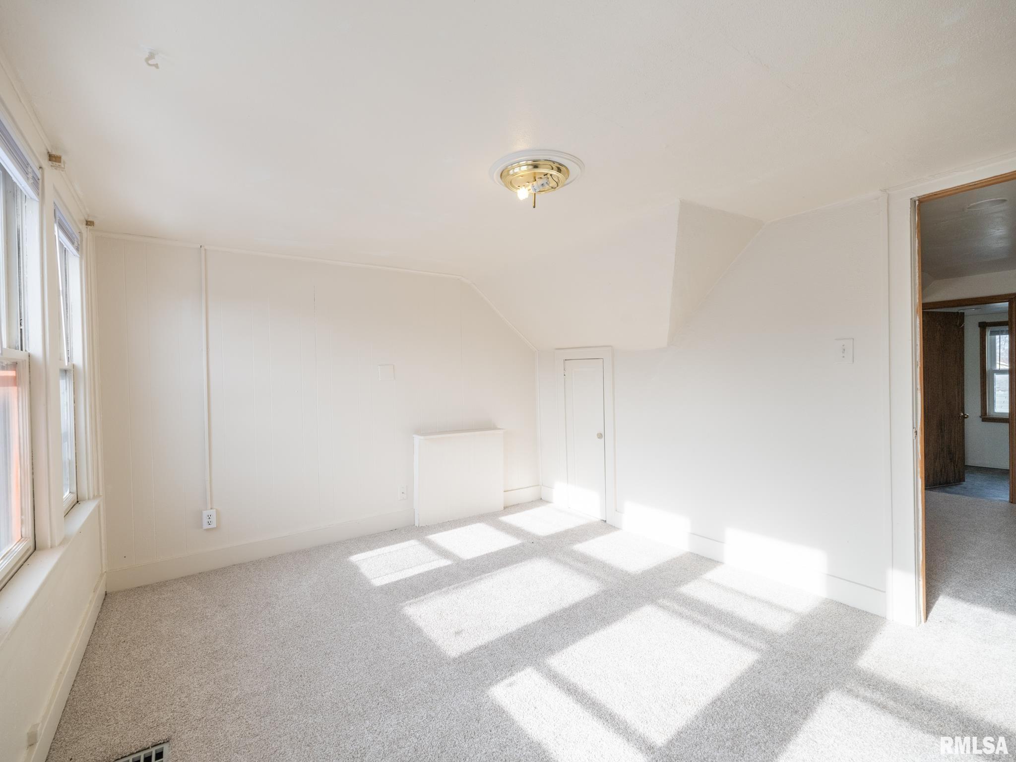 615 Summer Street Pekin, IL 61554 - Photo 15 of 60