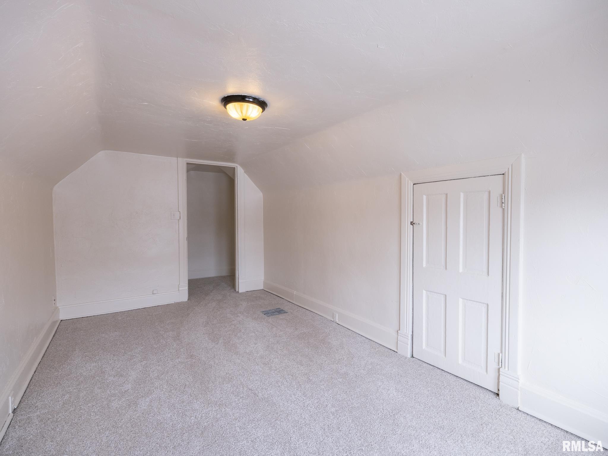 615 Summer Street Pekin, IL 61554 - Photo 39 of 60