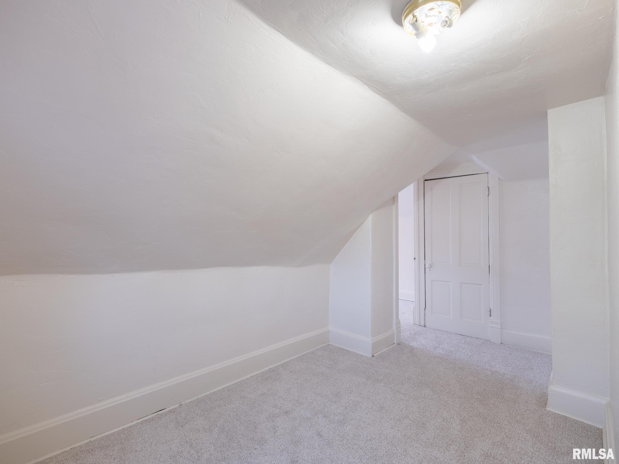 615 Summer Street Pekin, IL 61554 - Photo 42 of 60