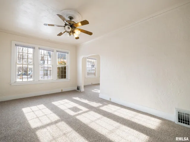 $114,900 | 615 Summer Street, Pekin, IL 61554