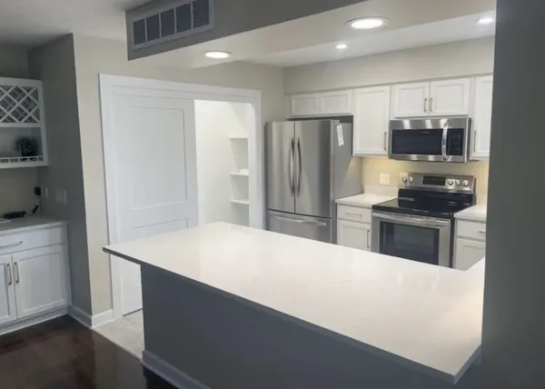 $259,500 | 5954 Crow Valley Park Drive, Davenport, IA 52807