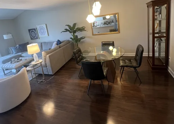 $259,500 | 5954 Crow Valley Park Drive, Davenport, IA 52807