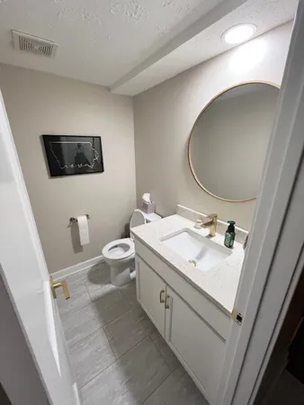 a close view of sink and tap