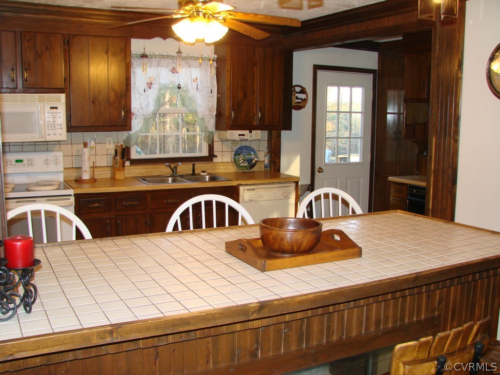 902 Clayton Road Powhatan, VA 23139 - Photo 8 of 20 Gallery Image 8