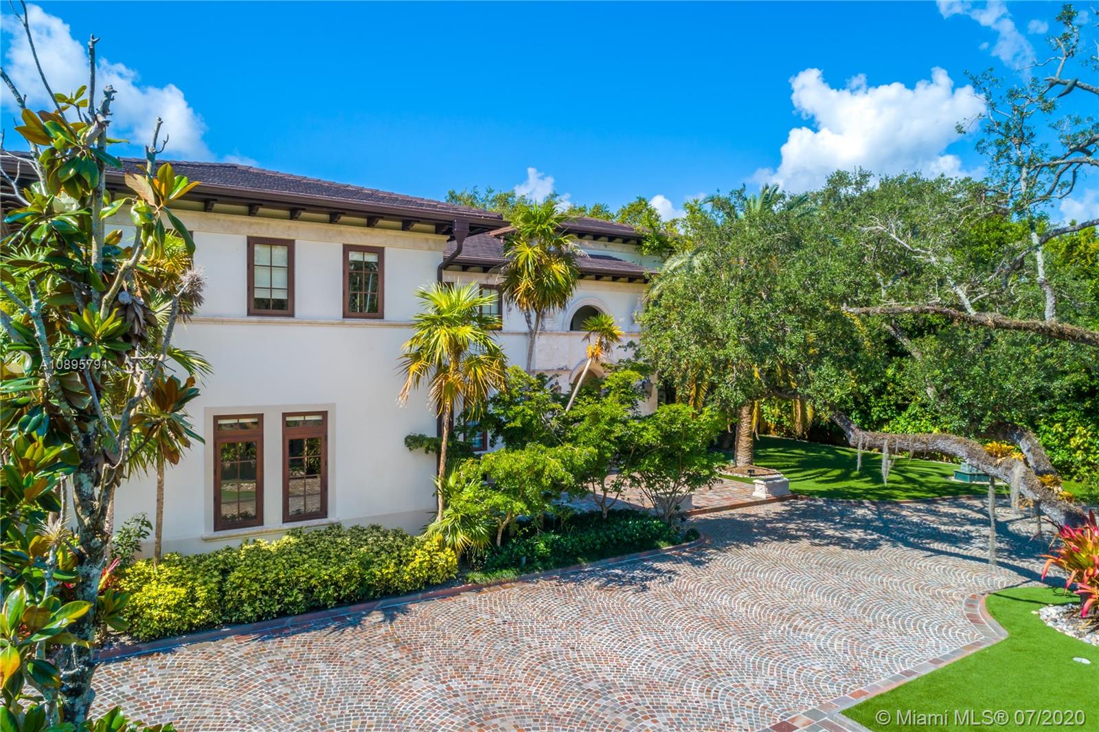 4800 Pine Drive Miami, FL 33143 - Photo 52 of 58