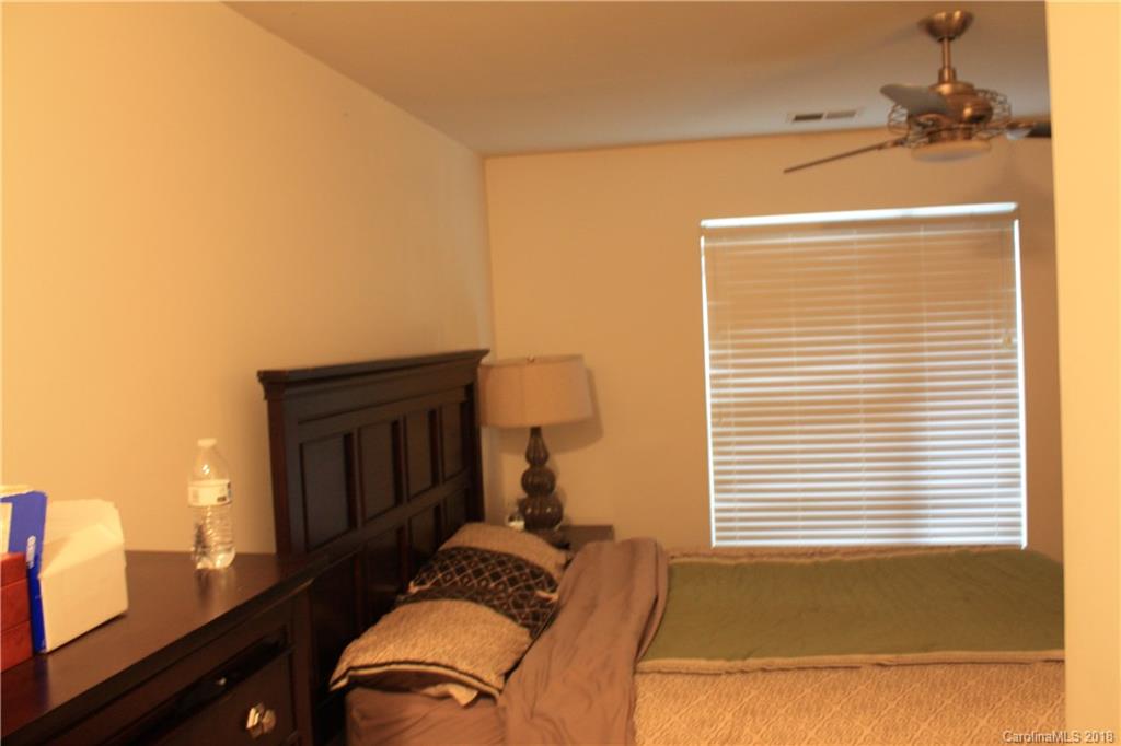 644 Raphael Place Charlotte, NC 28205 - Photo 6 of 10