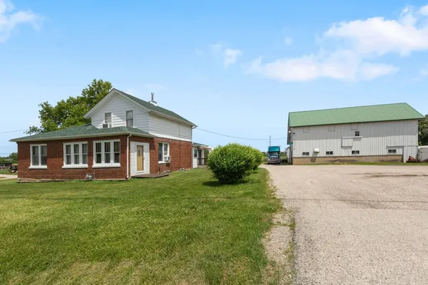 $895,000 | 39525 North Delany Road, Wadsworth, IL 60083
