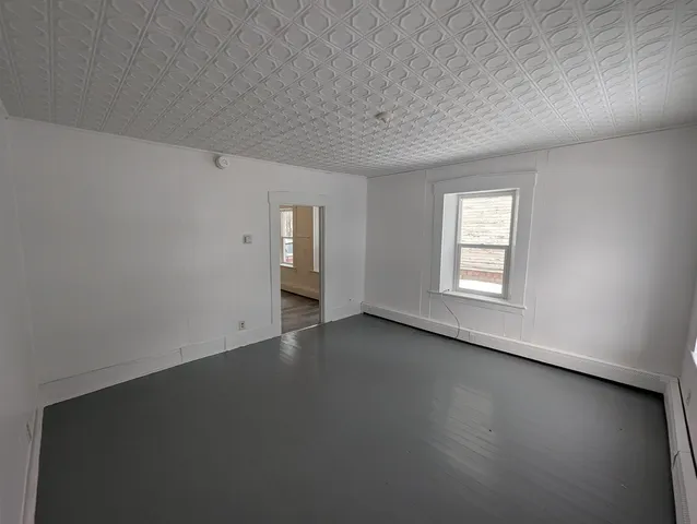 $1,150 | 13-15 Walnut Street, Unit 2, Claremont, NH 03743