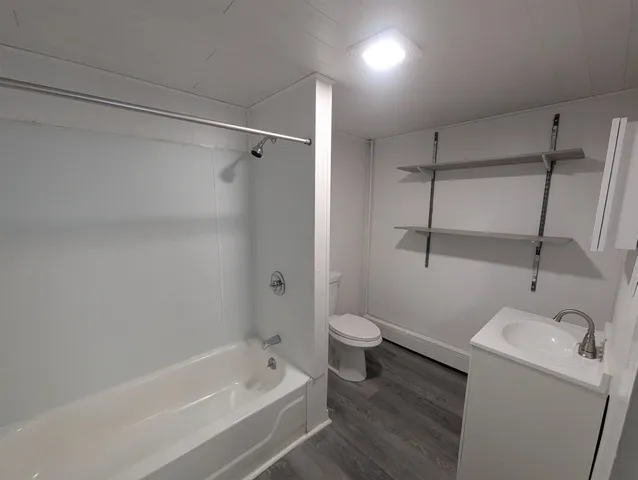 $1,150 | 13-15 Walnut Street, Unit 2, Claremont, NH 03743