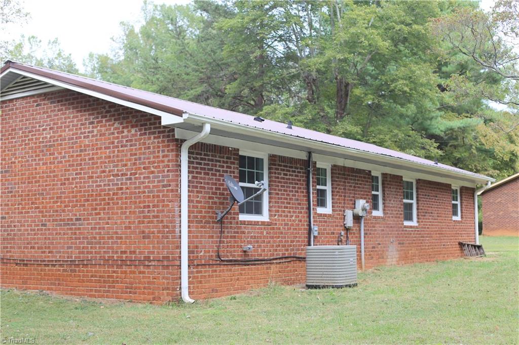 709 Quail Road Lexington, NC 27292 - Photo 15 of 21 Gallery Image 15