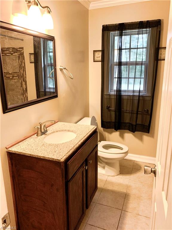 709 Quail Road Lexington, NC 27292 - Photo 8 of 21 Gallery Image 8