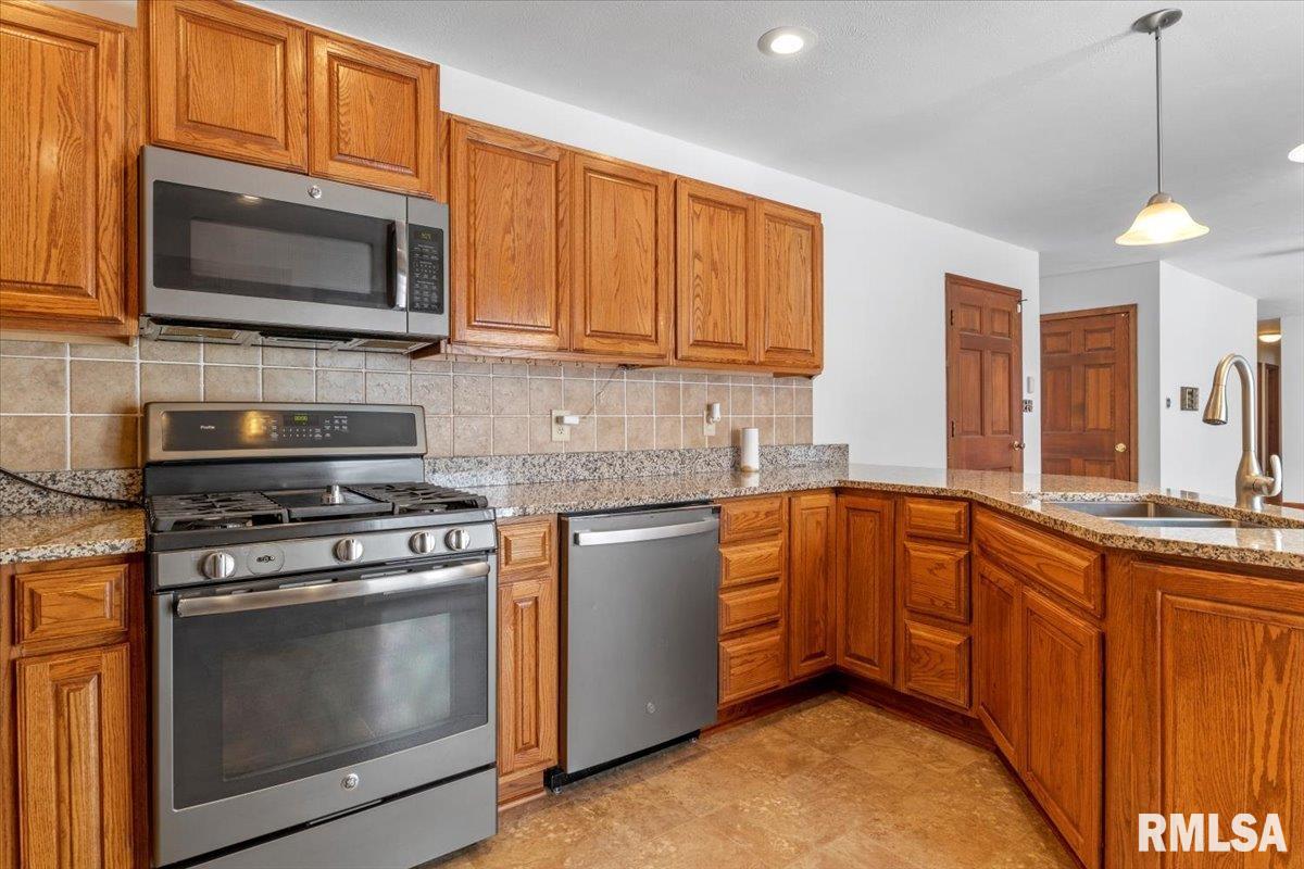 509 Magnolia Drive Rochester, IL 62563 - Photo 14 of 38