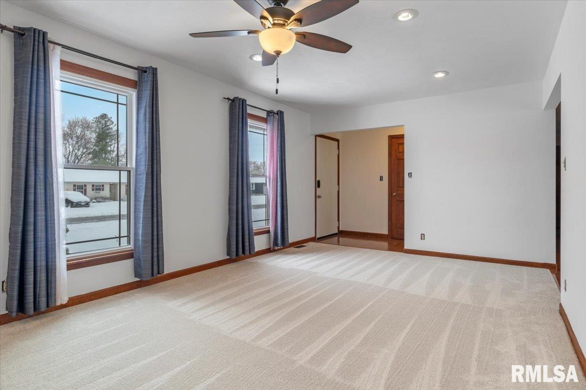509 Magnolia Drive Rochester, IL 62563 - Photo 4 of 38