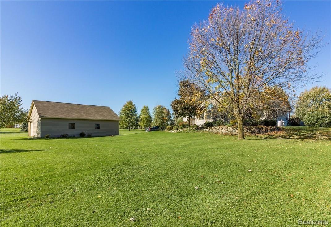 6439 Lahring Road Linden, MI 48451 - Photo 41 of 46 iQnFBLLA.jpeg