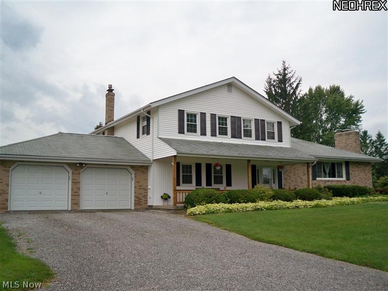 2006 Frost Road Streetsboro, OH 44241 - Photo 1 of 25 Close up of the Sprawling Front Exterior 26 x 24 attached garage