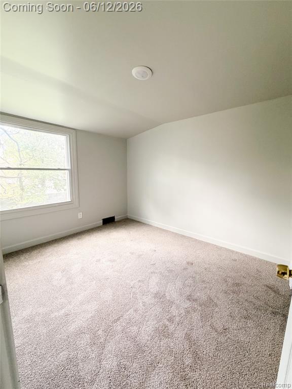 15815 Evergreen Road Detroit, MI 48223 - Photo 10 of 12