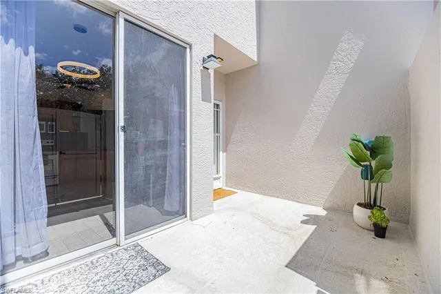 a view of an entryway