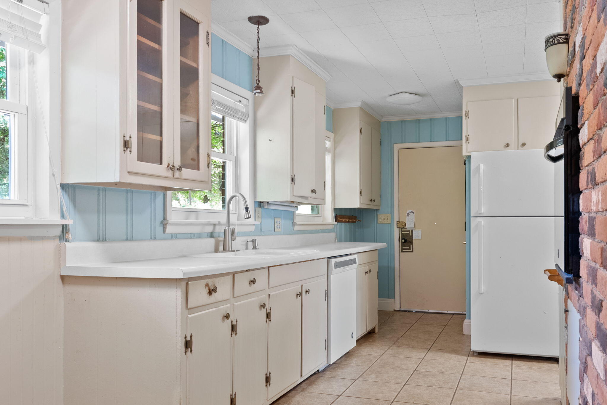 1813 State Rd S-8-560 Moncks Corner, SC 29461 - Photo 7 of 43 Kitchen