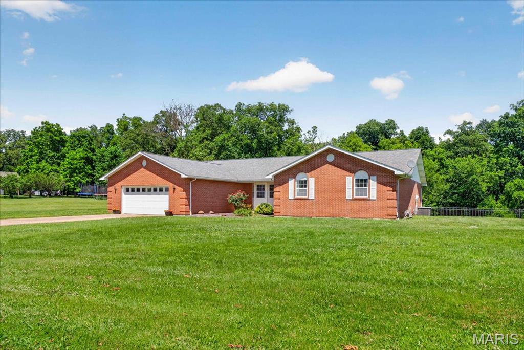 813 E Haven Waterloo, IL 62298 - Photo 4 of 55