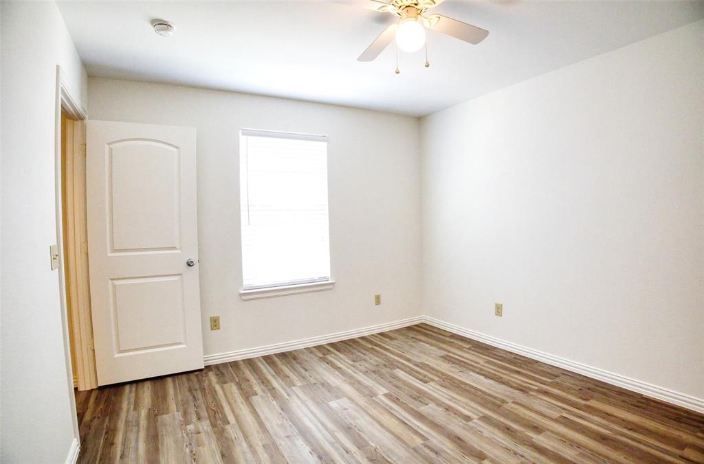 1708 South Waco Street Van Alstyne, TX 75495 - Photo 31 of 33