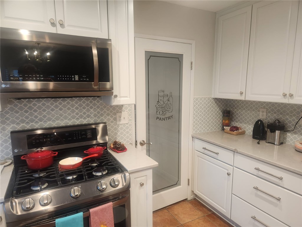 6012 Matheson Drive Riverside, CA 92507 - Photo 14 of 14 Kitchen