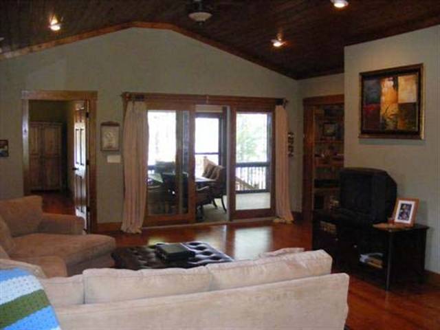 295 Collins Road Lavonia, GA 30553 - Photo 4 of 24 Gallery Image 4