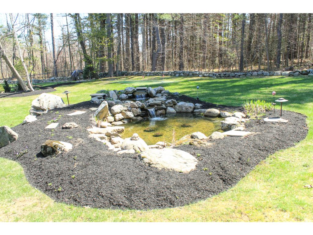 4 Fox Hollow Road Derry, NH 03038 - Photo 28 of 36