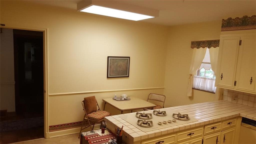 1080 Spring Hill Road Shelbyville, IN 46176 - Photo 12 of 22 Gallery Image 12