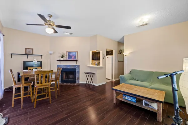 $275,000 | 915 West 22nd 1/2 Street, Unit 202, Austin, TX 78705