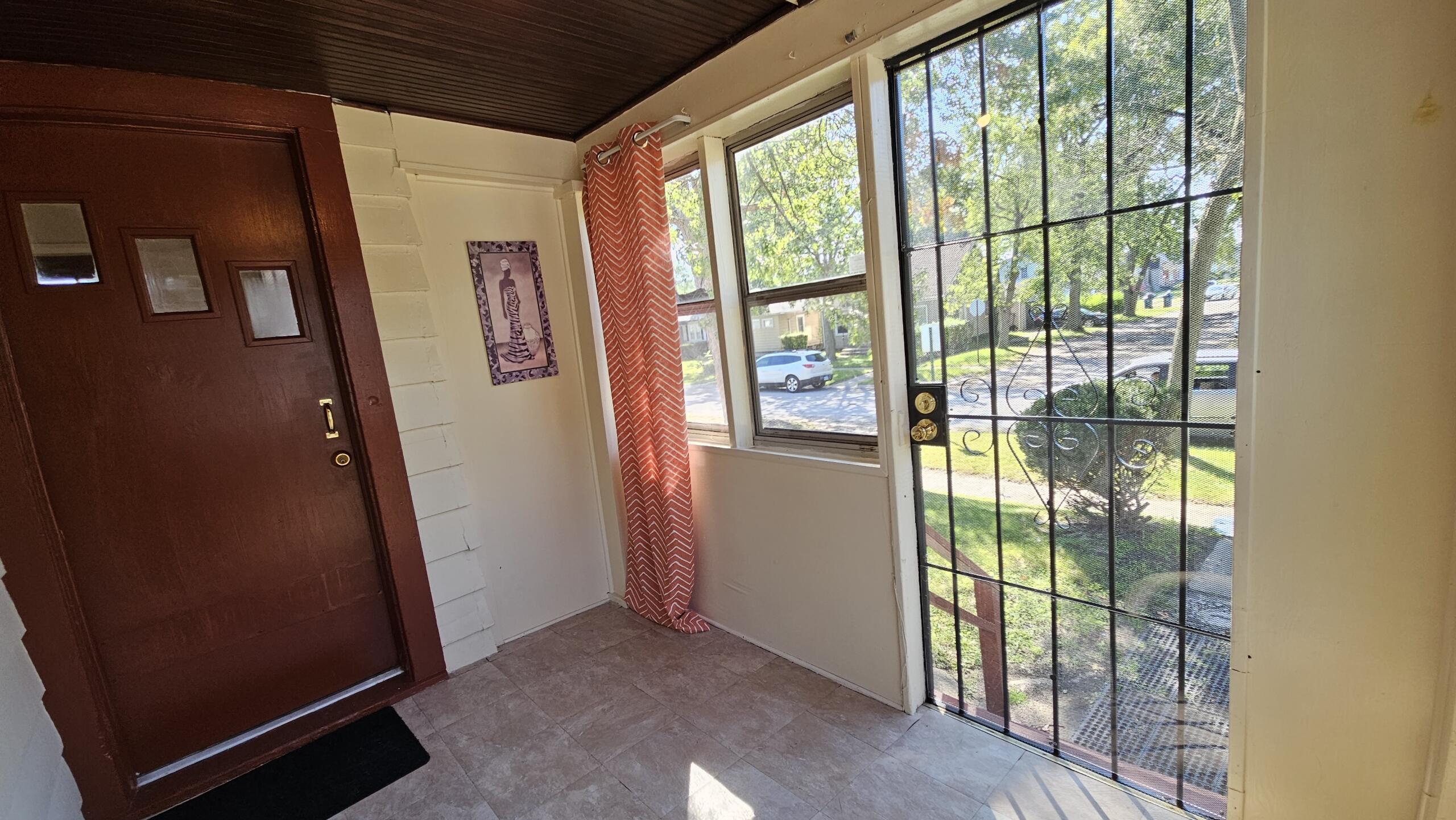 4445 Jackson Street Gary, IN 46408 - Photo 3 of 26 2560x1441