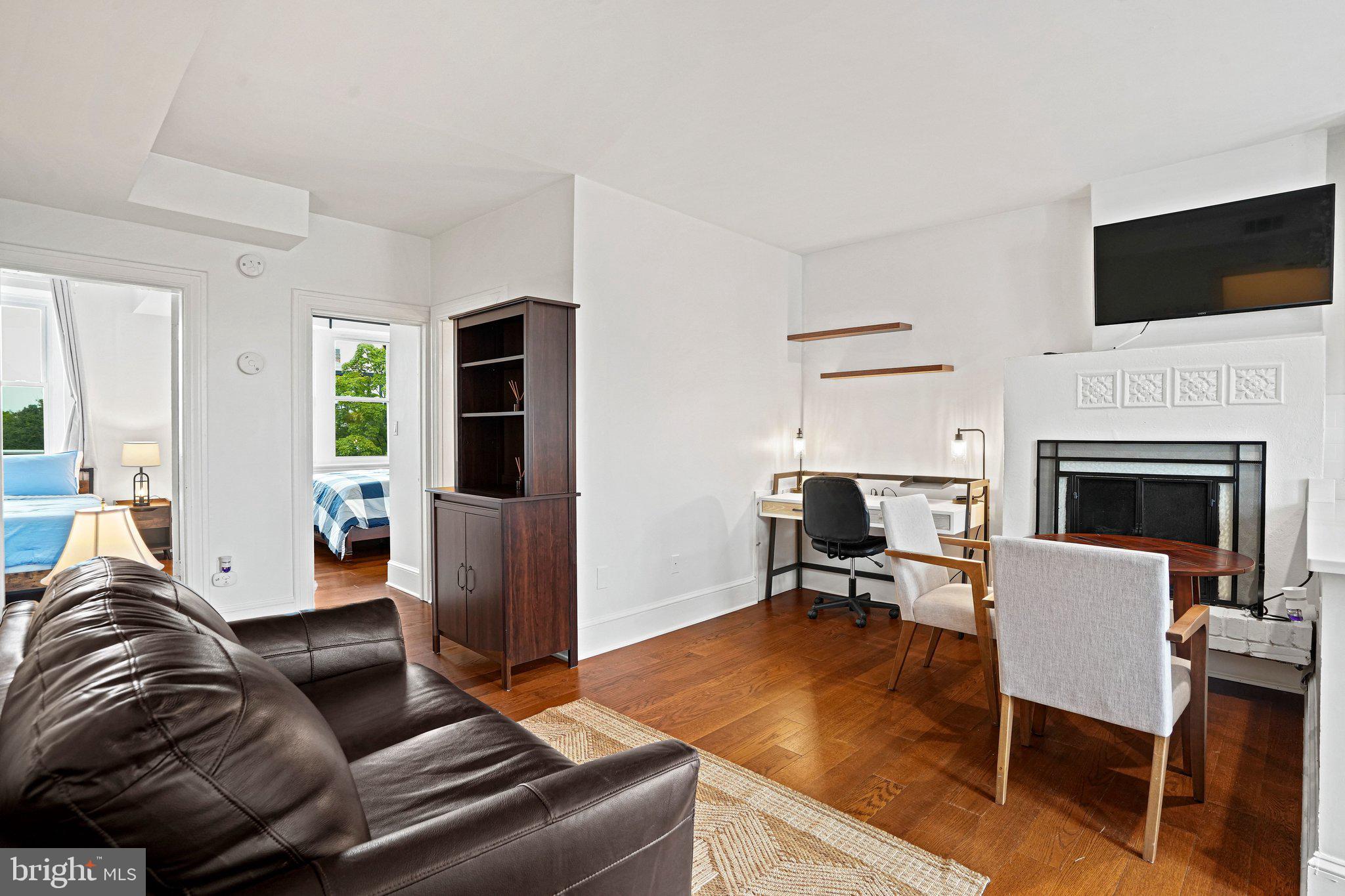 409 Constitution Avenue Northeast, Unit 3 Washington, DC 20002 - Photo 7 of 23 Gallery Image 7