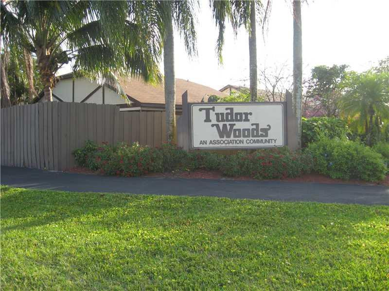 11197 Model Circle West Boca Raton, FL 33428 - Photo 5 of 23 a view of a park that has a sign on it