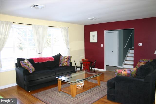 931 Enola Road Carlisle, PA 17013 - Photo 5 of 23 Gallery Image 5